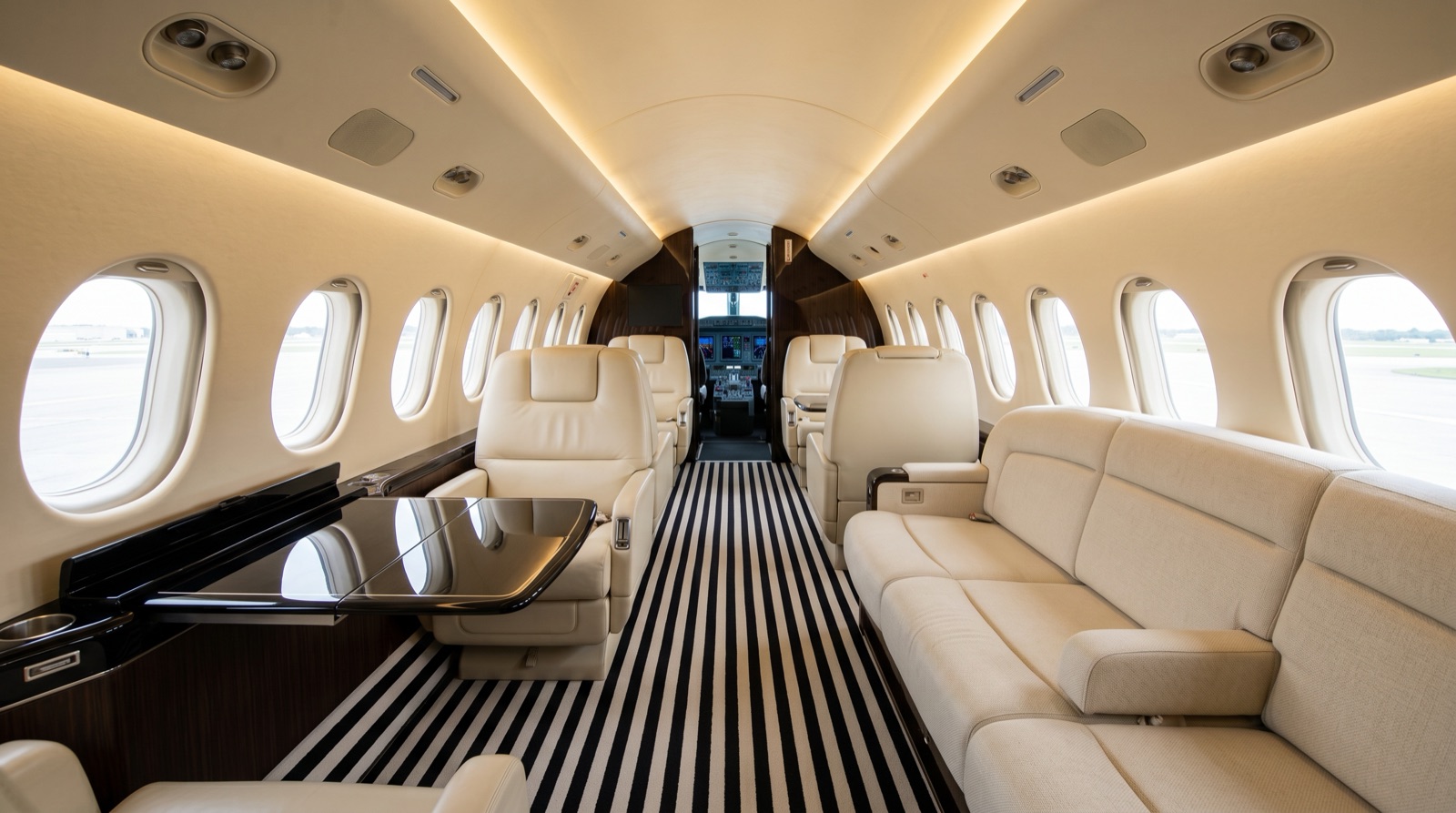 Dassault Falcon 50 cabin interior