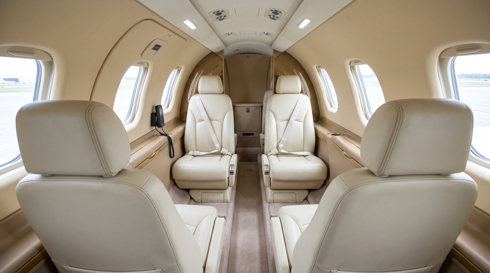 Eclipse 500 cabin interior