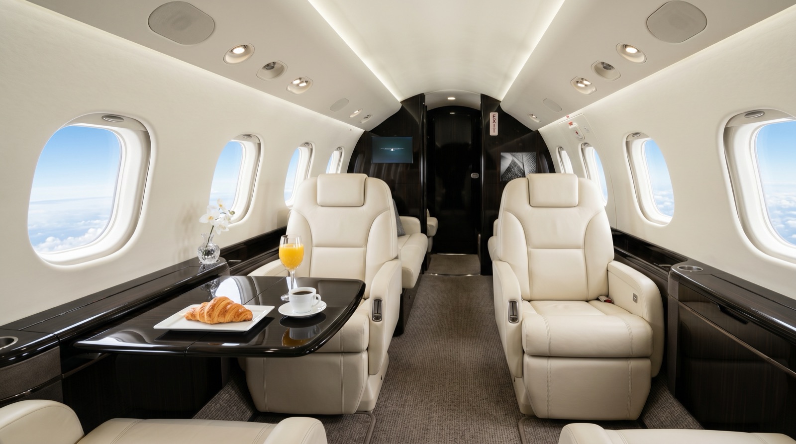 Embraer Legacy 650E cabin interior