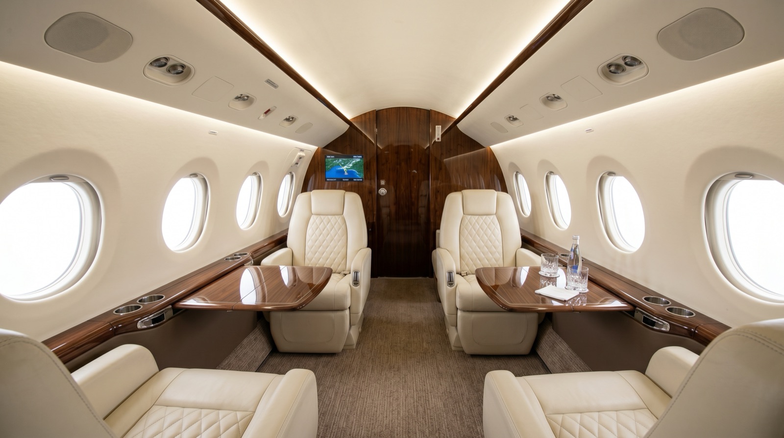 Gulfstream G280 cabin interior