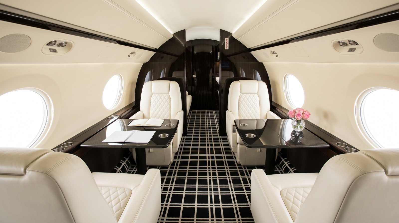 Gulfstream G450 cabin interior