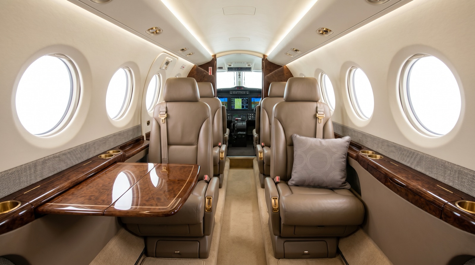 Beechcraft King Air 350i cabin interior