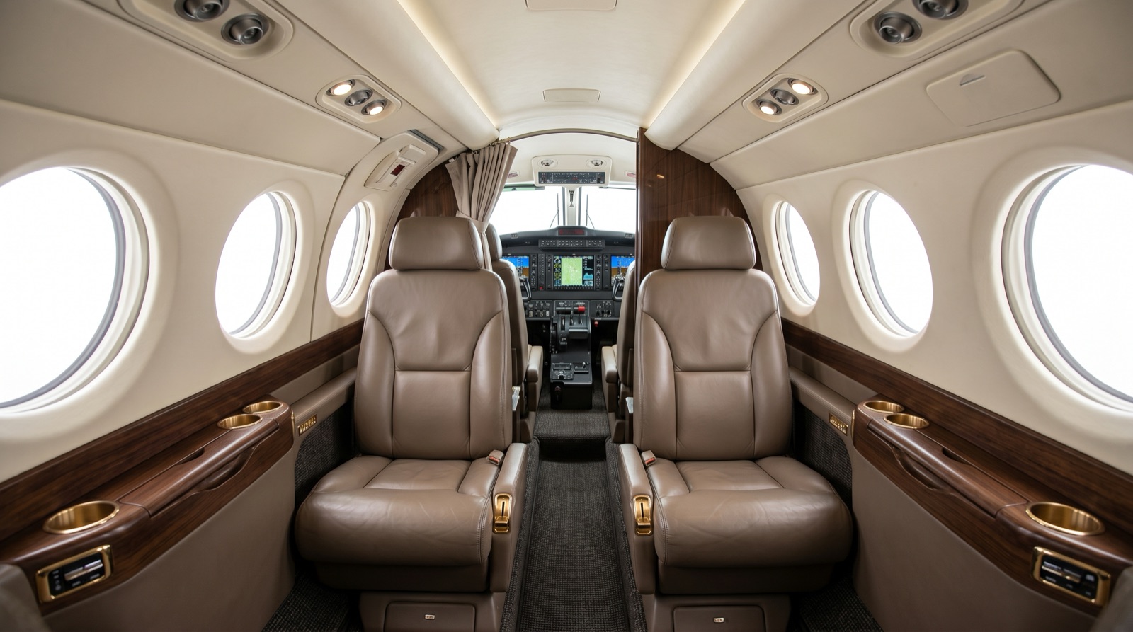 Beechcraft King Air C90GTi cabin interior