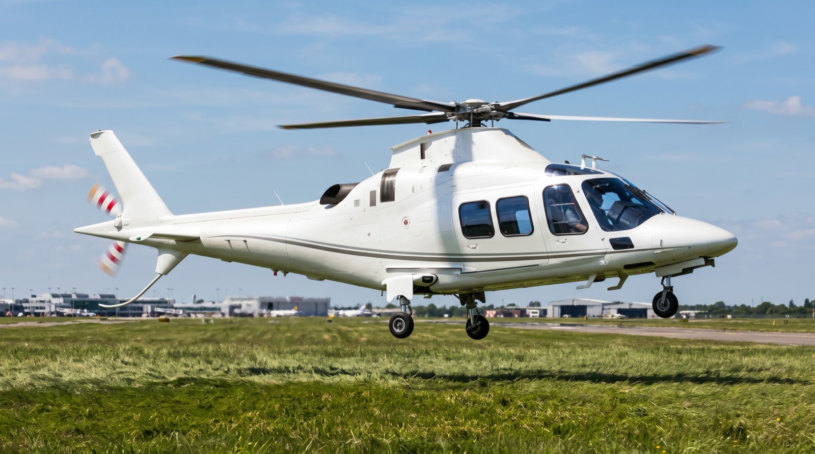 Leonardo AW109 GrandNew