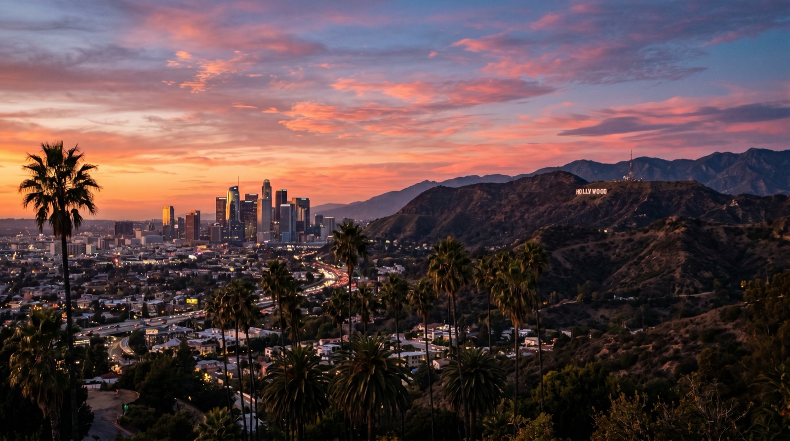 Private jet charter Chicago to Los Angeles